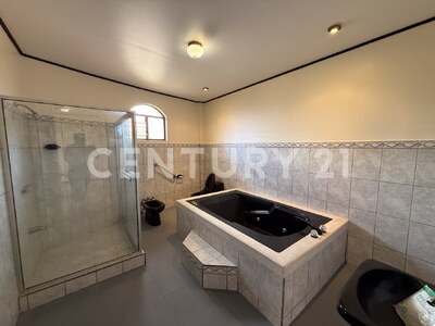 Casa de alta gama en venta, Residencial Altamonte, Granadilla - Curridabat. — Foto 34