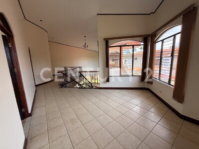 Casa de alta gama en venta, Residencial Altamonte, Granadilla - Curridabat. — Foto 17