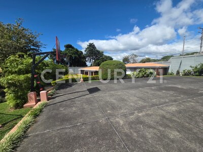 Se vende hermosa finca en Heredia — Foto 13
