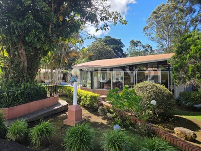 Se vende hermosa finca en Heredia — Foto 10