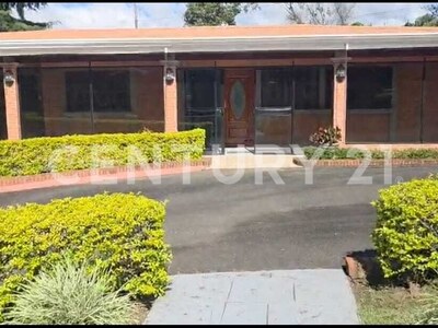 Se vende hermosa finca en Heredia — Foto 18