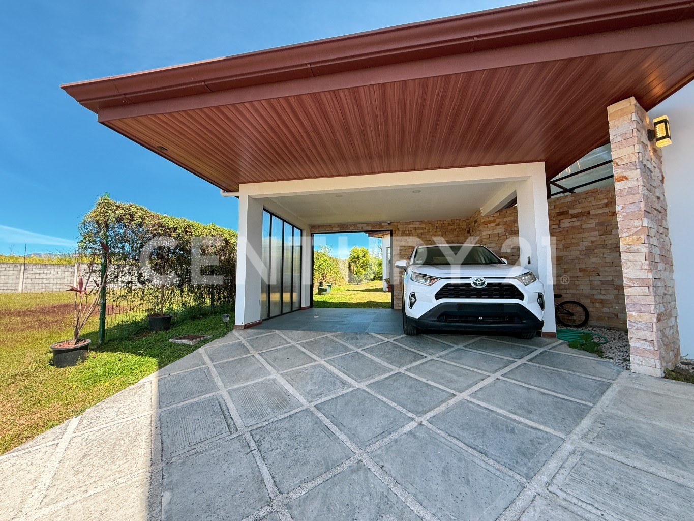 Se vende Espectacular casa en Santo Domingo de Heredia — Foto 7