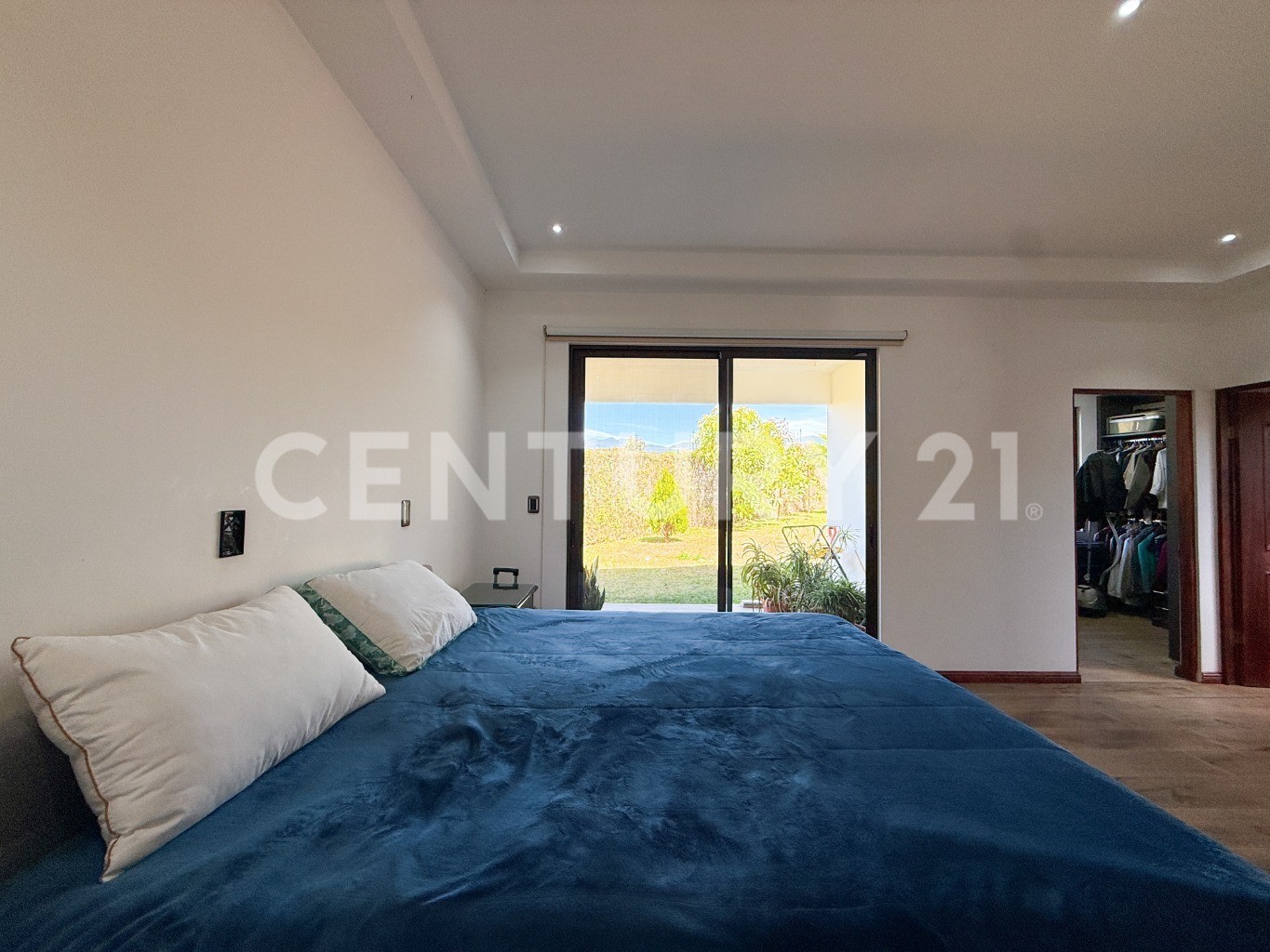 Se vende Espectacular casa en Santo Domingo de Heredia — Foto 25