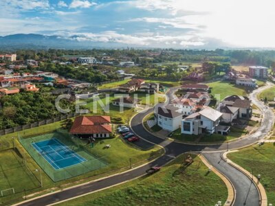 Venta de lindo apartamento en Santo domingo de Heredia con espectacular vista — Foto 15