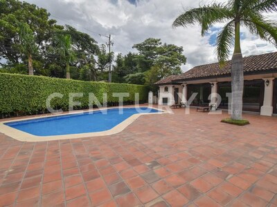 Se vende hermosa casa con precio de oportunidad en Lindora, Santa Ana. — Foto 24