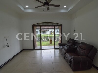 Se vende hermosa casa con precio de oportunidad en Lindora, Santa Ana. — Foto 14