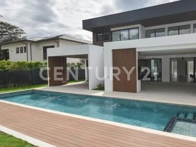Se vende espectacular mansión de lujo para estrenar en Parque Valle del Sol, Santa Ana — Foto 5