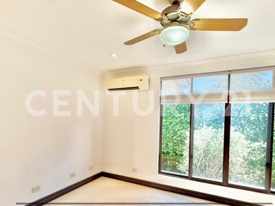 Se alquila hermosa casa en Santa Ana, en exclusivo Condominio Valle del Sol — Foto 14