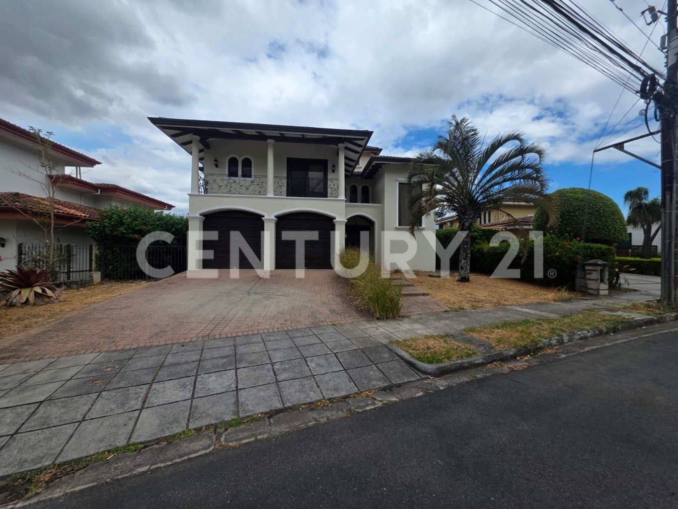 Se alquila hermosa casa en Santa Ana, en exclusivo Condominio Valle del Sol — Foto 2