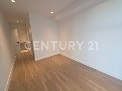 Se alquila hermoso apartamento en edificio nuevo y exclusivo Parkwood. — Foto 17