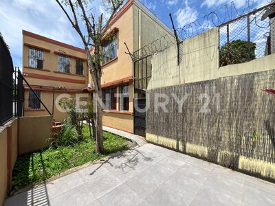 VENTA DE CASA CON 10 HABITACIONES EN BARRIO AMÓN, SAN JOSÉ — Foto 4