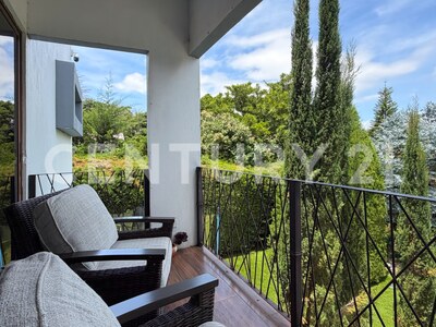 Se vende residencia de Lujo en San Rafael de Heredia — Foto 23