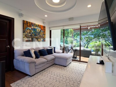 Se vende residencia de Lujo en San Rafael de Heredia — Foto 15
