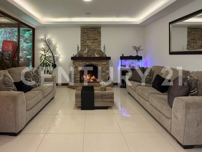 Se vende residencia de Lujo en San Rafael de Heredia — Foto 6