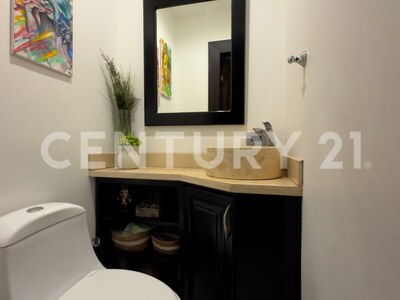 Se vende residencia de Lujo en San Rafael de Heredia — Foto 11