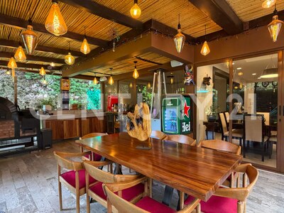 Se vende residencia de Lujo en San Rafael de Heredia — Foto 24