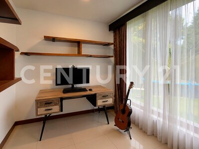 Se vende residencia de Lujo en San Rafael de Heredia — Foto 22