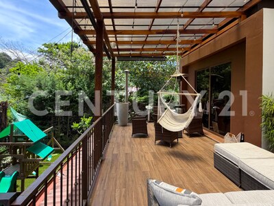 Se vende residencia de Lujo en San Rafael de Heredia — Foto 28