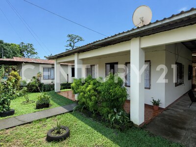 Venta de propiedad con casa en Roxana, Pococí. — Foto 16