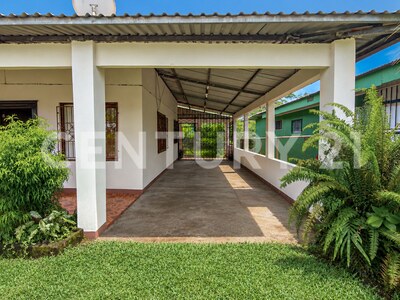 Venta de propiedad con casa en Roxana, Pococí. — Foto 5