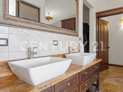 Hacienda Los Reyes | Residencia de Lujo | Piscina Privada | 5 Habitaciones — Foto 26