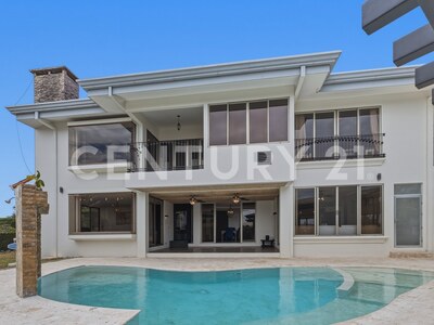 Hacienda Los Reyes | Residencia de Lujo | Piscina Privada | 5 Habitaciones — Foto 17