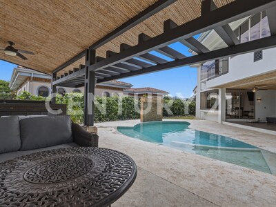 Hacienda Los Reyes | Residencia de Lujo | Piscina Privada | 5 Habitaciones — Foto 14