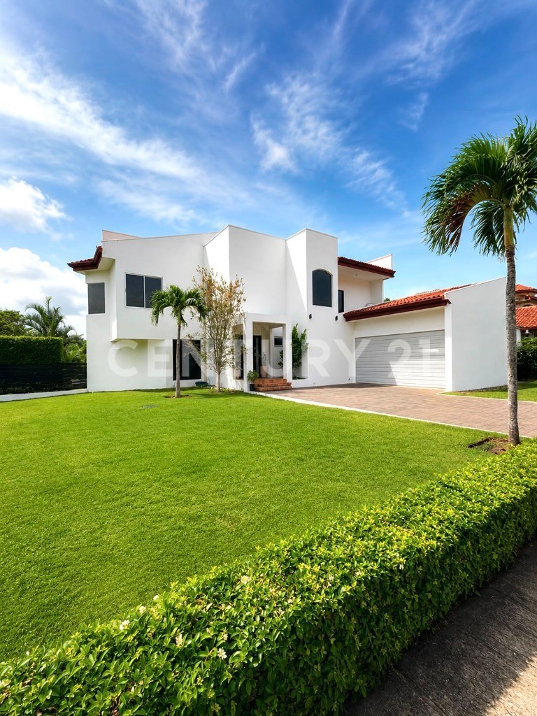 Se vende hermosa casa en Condominio Valle del Sol con espectacular vista al campo de Golf. — Foto 2