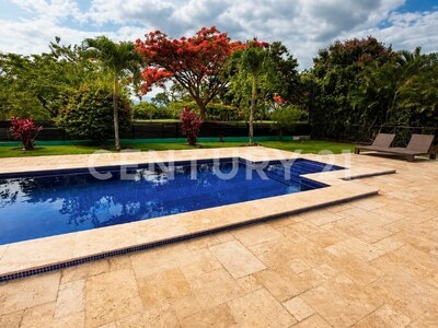 Se vende hermosa casa en Condominio Valle del Sol con espectacular vista al campo de Golf. — Foto 9