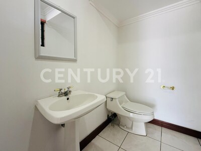 SE ALQUILA apartamento en San Rafael, Escazú — Foto 7