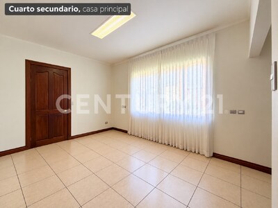 Venta de Casa en Condominio en San Isidro de Heredia — Foto 21