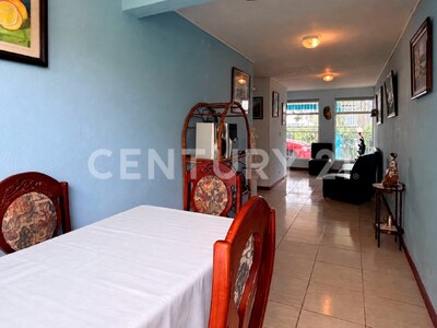 Venta de Casa con apartamento en Pococí, Buenos Aires — Foto 4