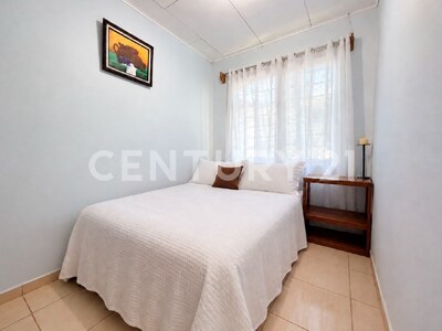 Venta de Casa con apartamento en Pococí, Buenos Aires — Foto 16