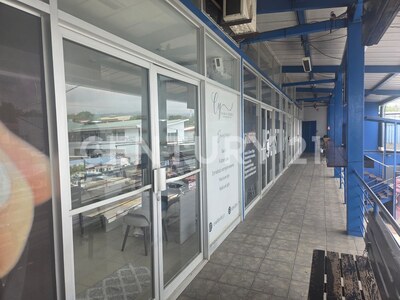 Plaza comercial en venta, excelente ubicación y potencial de rentabilidad — Foto 13