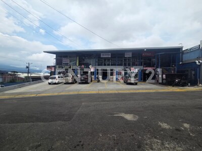 Plaza comercial en venta, excelente ubicación y potencial de rentabilidad — Foto 3