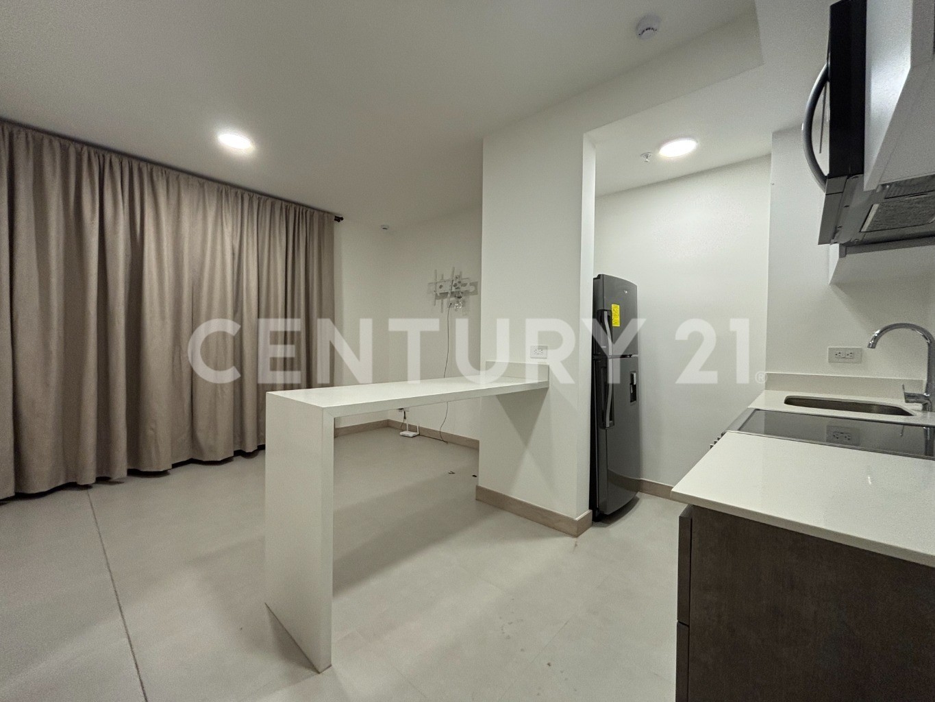 ALQUILER DE APARTAMENTO DE 2 HABITACIONES | SKYHOUSE, SAN SEBASTIÁN — Foto 2