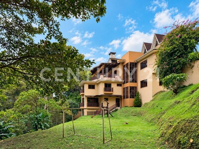 Casa en venta con vistas al bosque en San Ramón de Tres Ríos | 807 m² — Foto 40