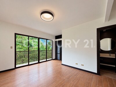 Casa en venta con vistas al bosque en San Ramón de Tres Ríos | 807 m² — Foto 26