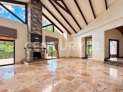Casa en venta con vistas al bosque en San Ramón de Tres Ríos | 807 m² — Foto 5