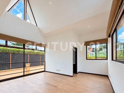 Casa en venta con vistas al bosque en San Ramón de Tres Ríos | 807 m² — Foto 16